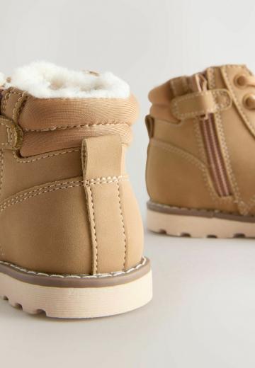 Детская обувь