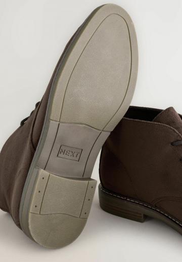 Ботинки на шнуровке