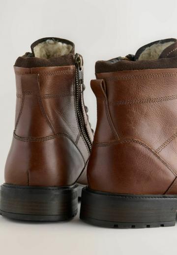 Зимние ботинки