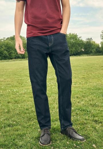 Прямые джинсы