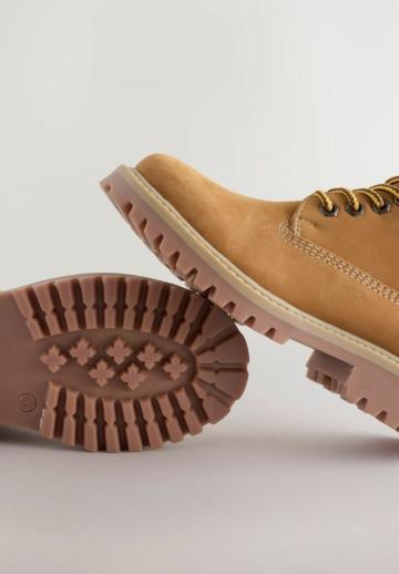 Зимние ботинки