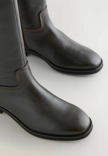 Широкие сапоги