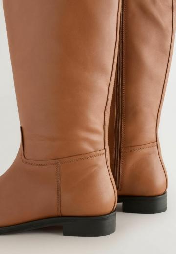 Широкие сапоги