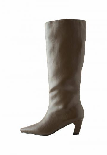 Широкие сапоги