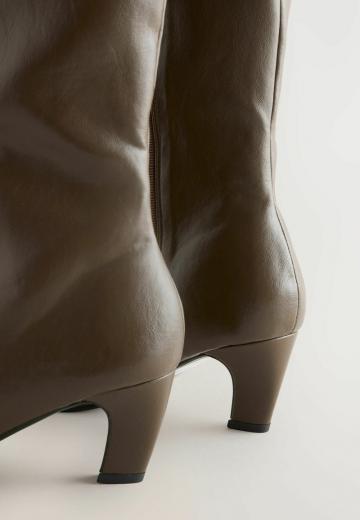 Широкие сапоги