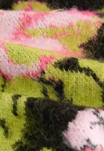 Жаккардовая вязаная кофта