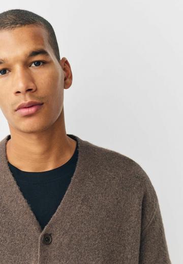 Вязаная кофта