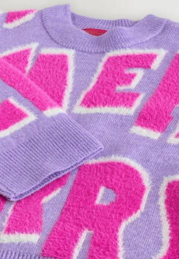 Пуловер с вырезом V