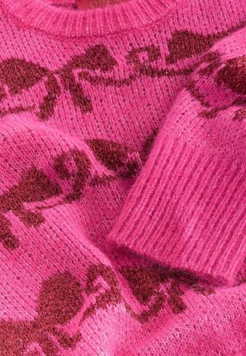 Пуловер с вырезом V