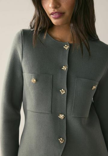 Блейзер с накладными карманами