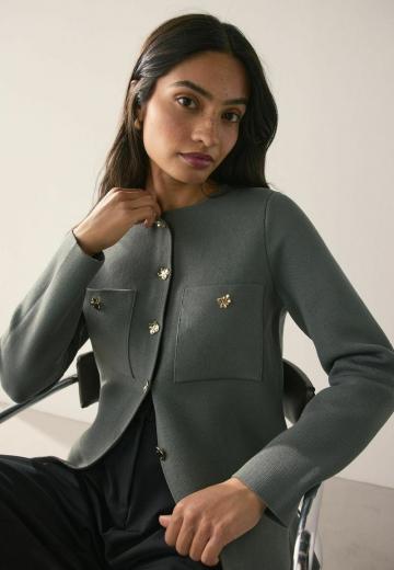 Блейзер с накладными карманами