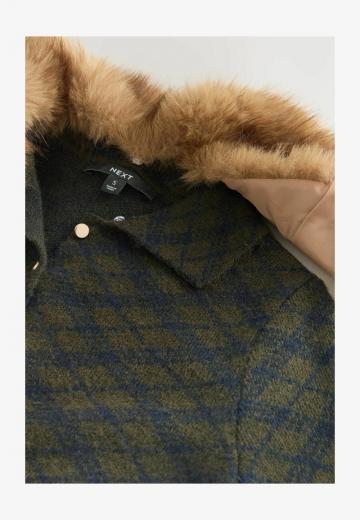 Вязаное платье