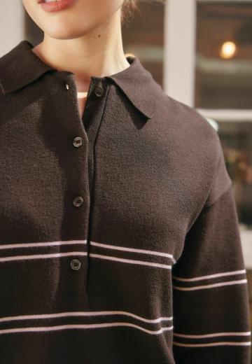 Пуловер с воротником поло