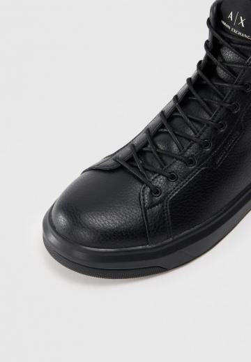 Ботинки на шнуровке