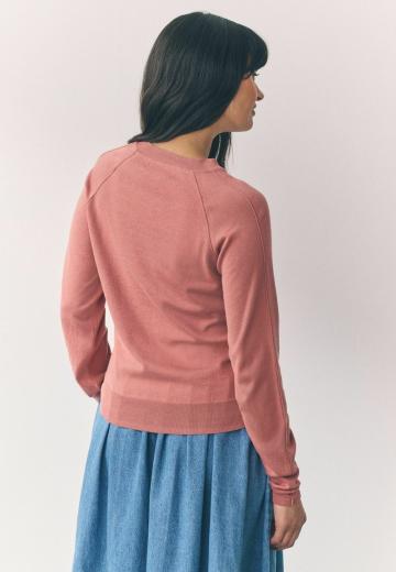 Пуловер в полоску