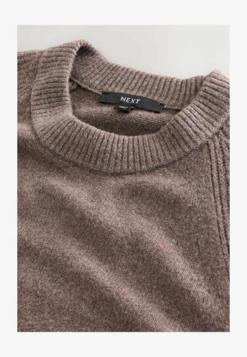 Вязаное платье