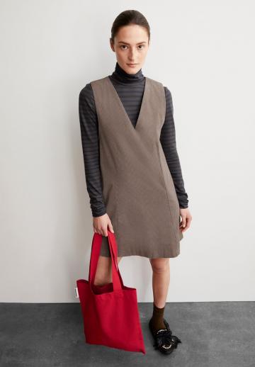 Короткое платье