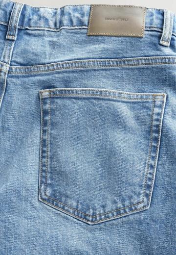 Прямые джинсы