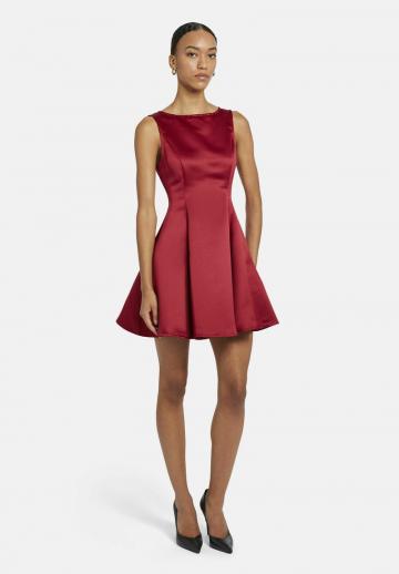 Короткое платье