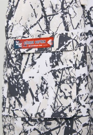 Брюки с накладными карманами