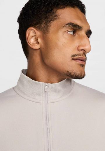 Спортивная кофта