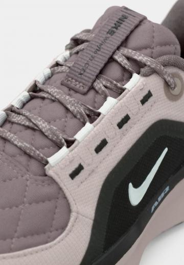 Беговые кроссовки