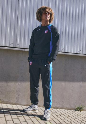 Спортивная кофта