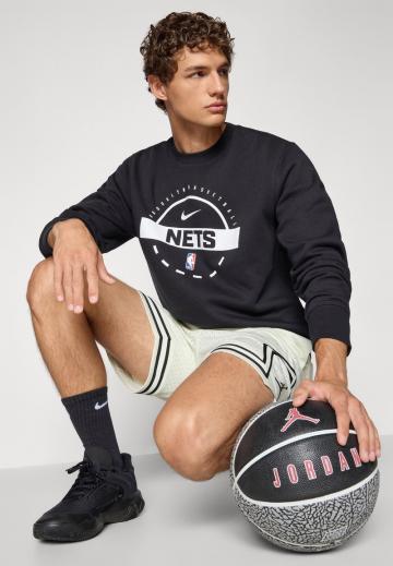 Спортивная кофта