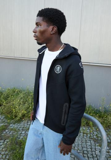 Спортивная кофта