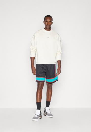 Спортивная кофта