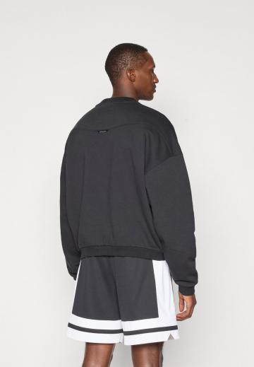 Спортивная кофта