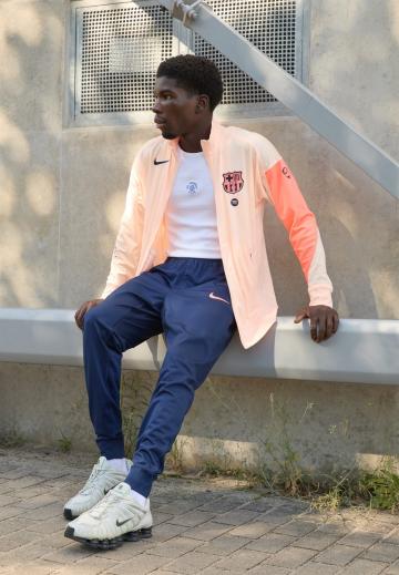 Спортивный костюм