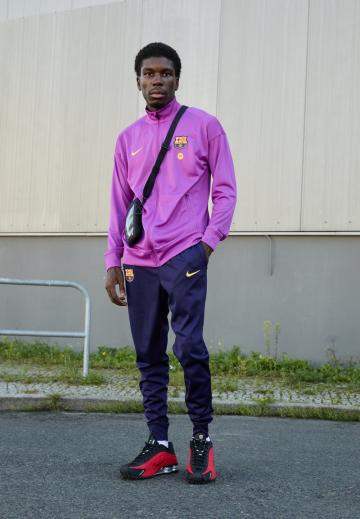 Спортивный костюм