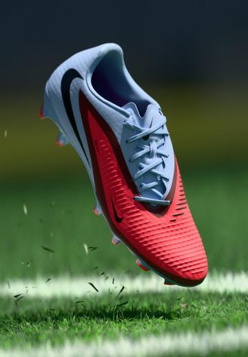 Футбольные бутсы