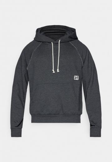 Спортивная кофта