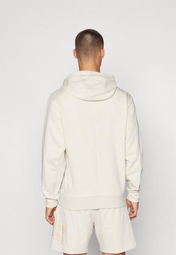 Спортивная кофта