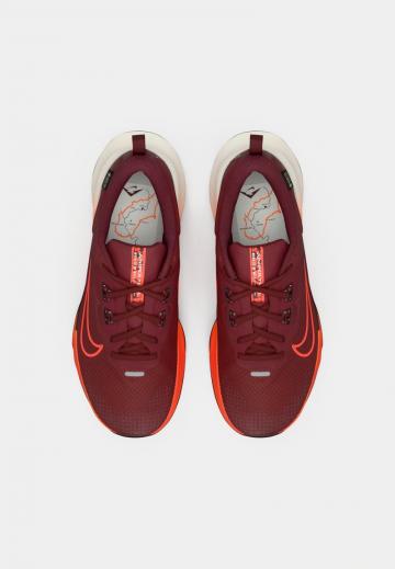 Беговые кроссовки