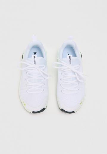 Тренировочные кроссовки