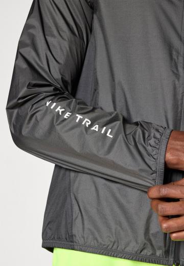 Куртка-дождевик