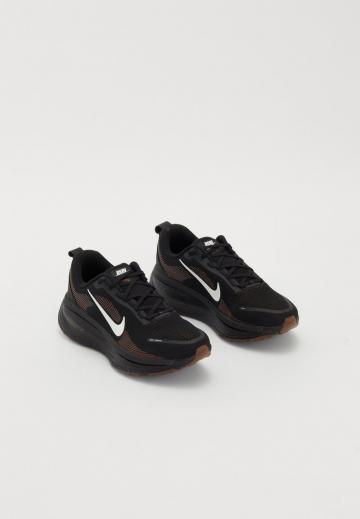 Беговые кроссовки