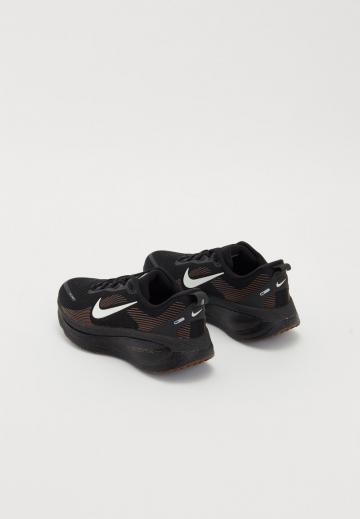 Беговые кроссовки