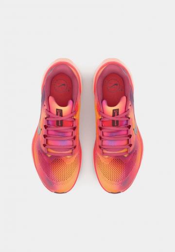 Беговые кроссовки