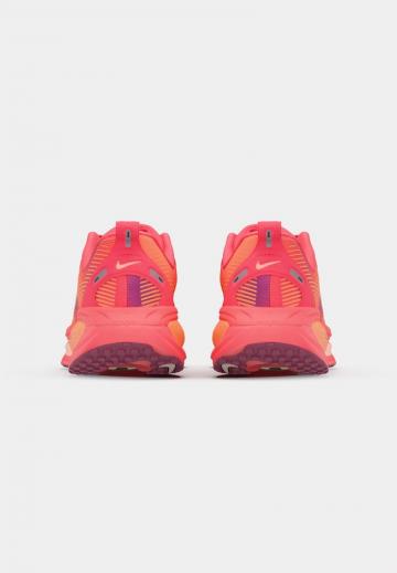 Беговые кроссовки