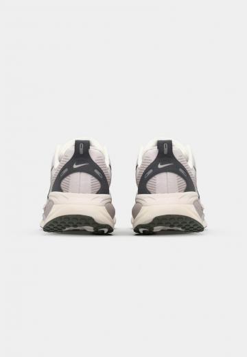 Беговые кроссовки