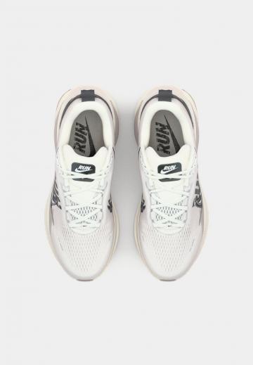 Беговые кроссовки