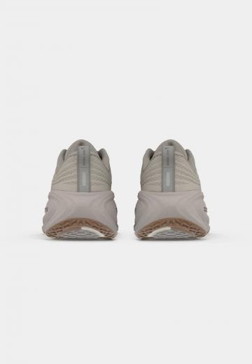 Беговые кроссовки