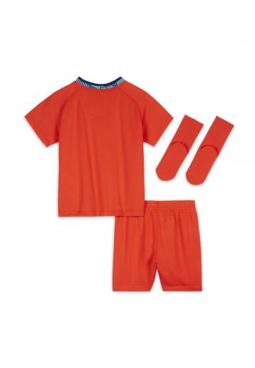 Спортивные шорты