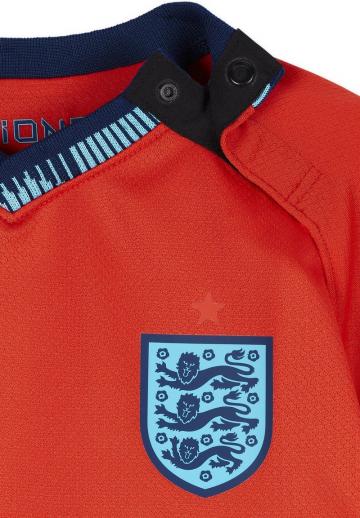 Спортивные шорты