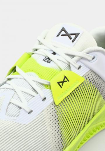 Тренировочные кроссовки