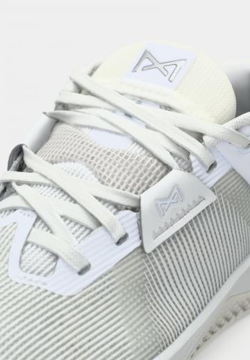 Тренировочные кроссовки